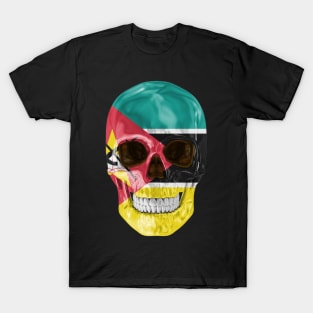 Mozambique Flag Skull - Gift for Mozambican With Roots From Mozambique T-Shirt